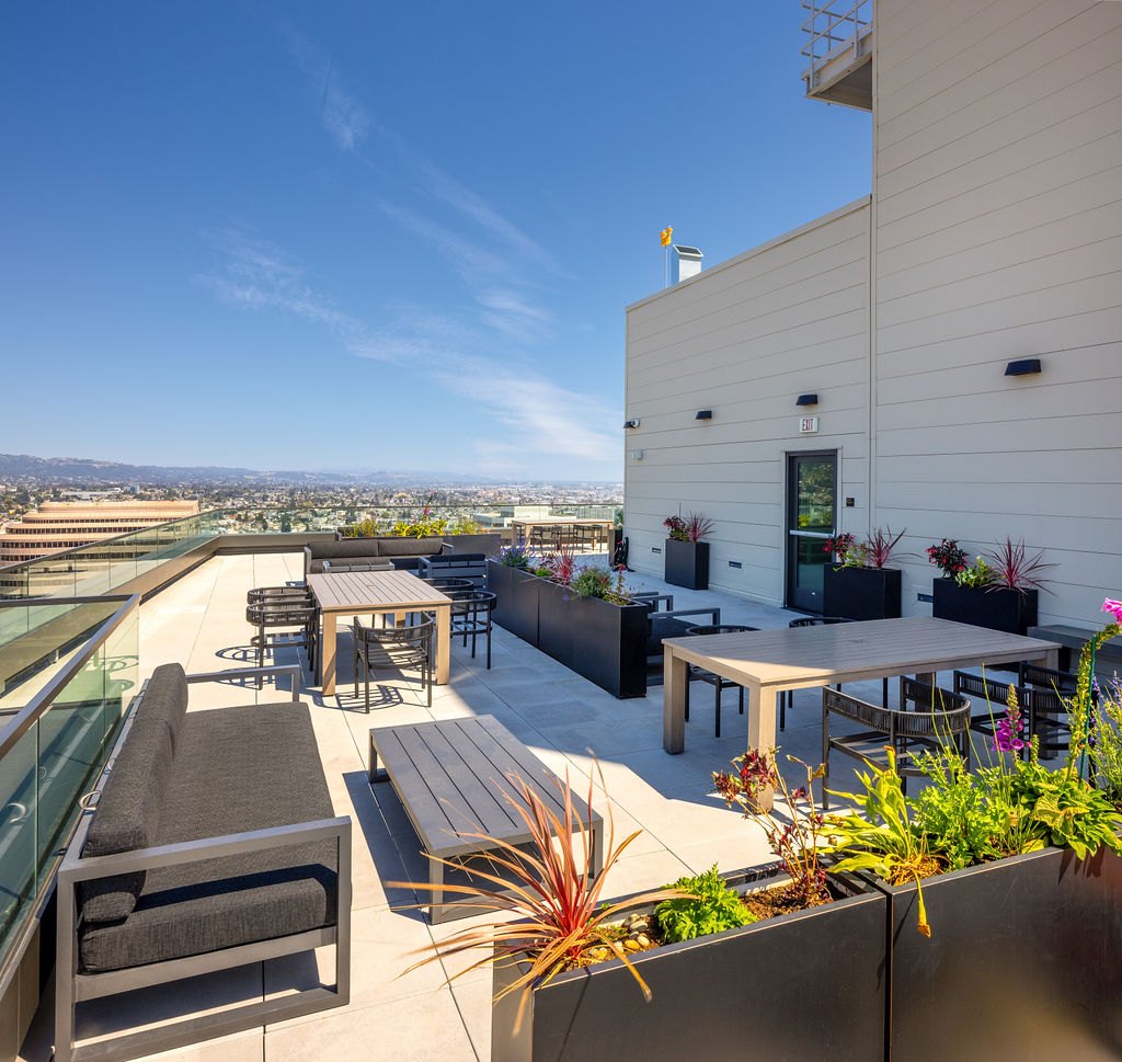 Rooftop deck seating at 1900 Broadway in Oakland