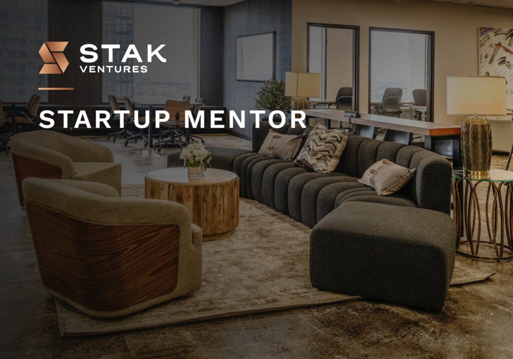 Startup mentor: lounge with sofas at 1950 Franklin in Oakland